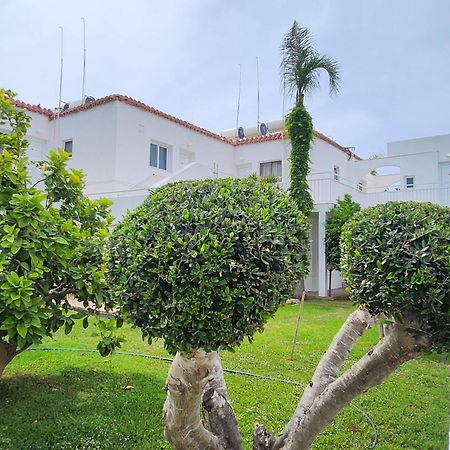 Florence Hotel Apartments ไอยานาปา ภายนอก รูปภาพ